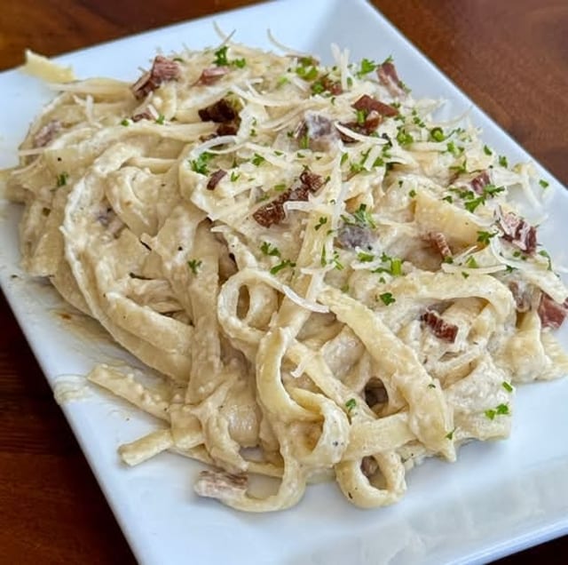 FAMILY Carbonara a la fettuccine.